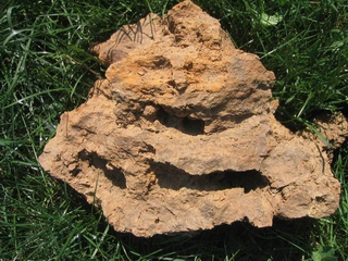 gossan
size: 63289 bajtů, 320 x 240 px. obrázek gossan